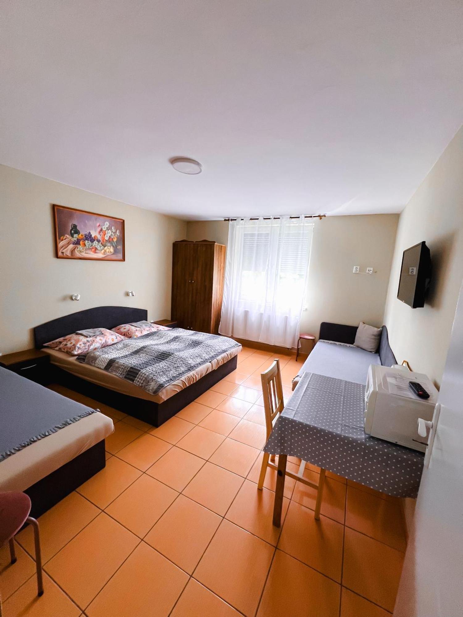 Apartman Taktik Veľký Meder Exteriör bild