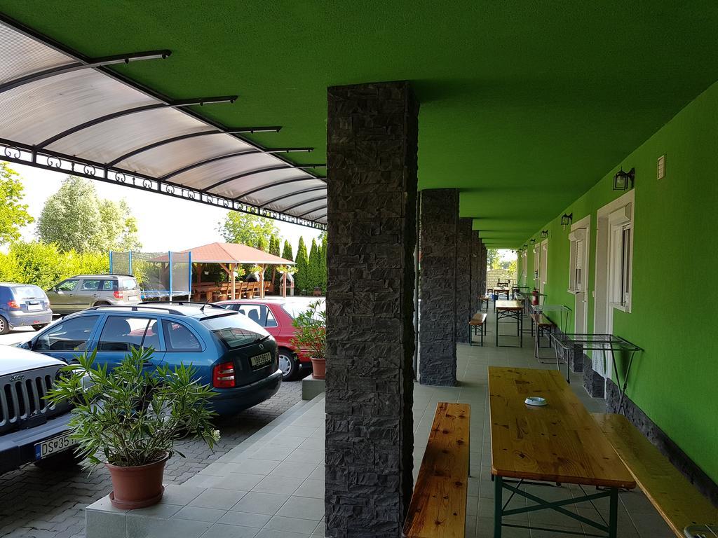 Apartman Taktik Veľký Meder Exteriör bild